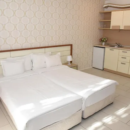 Paradise Garden Hotel *