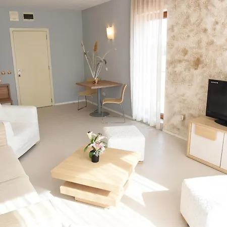 Paradise Garden * Czernomorec