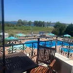 Paradise Garden Ξενοδοχείο *
