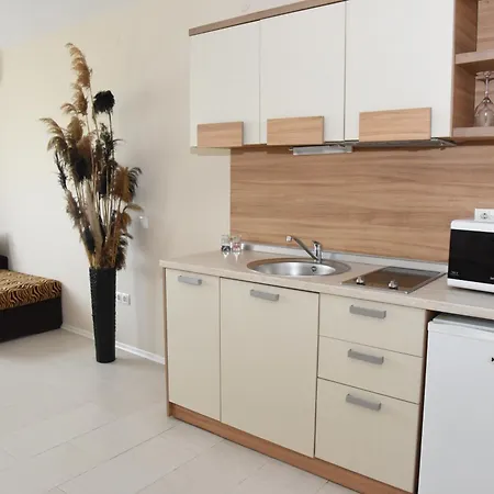 Paradise Garden Cernomoreț