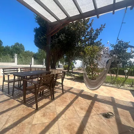 Ξενοδοχείο Paradise Garden Τσερνομόρετς