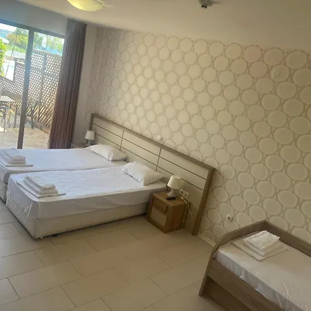 Paradise Garden Ξενοδοχείο Τσερνομόρετς
