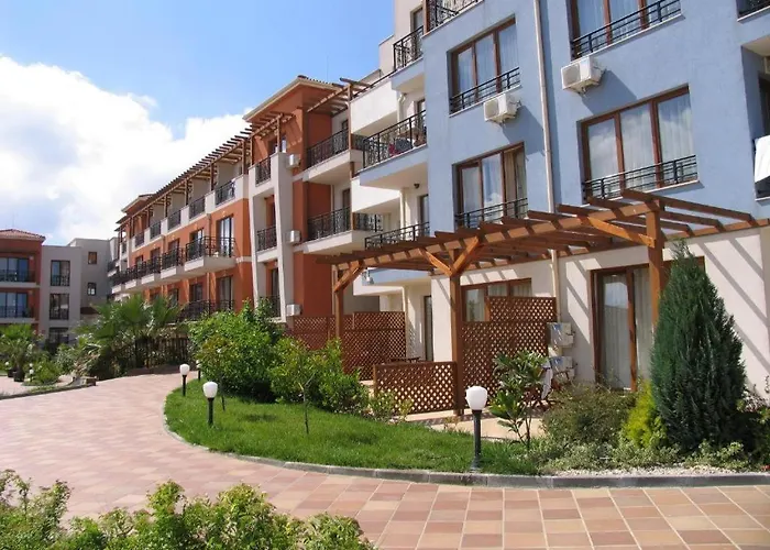 Paradise Garden Hotel *