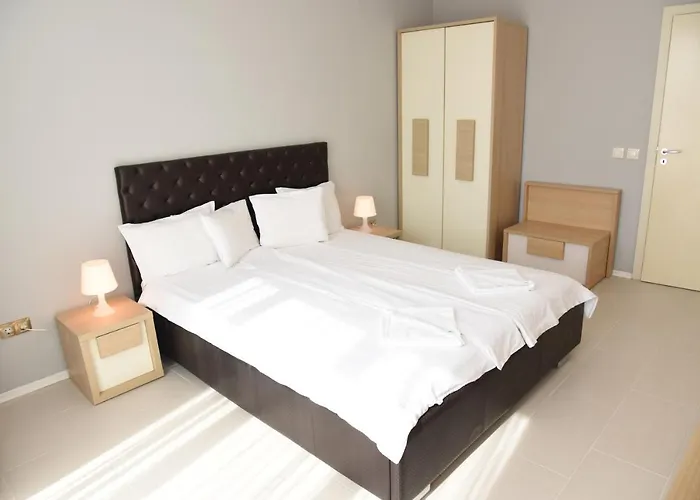 Paradise Garden Chernomorets