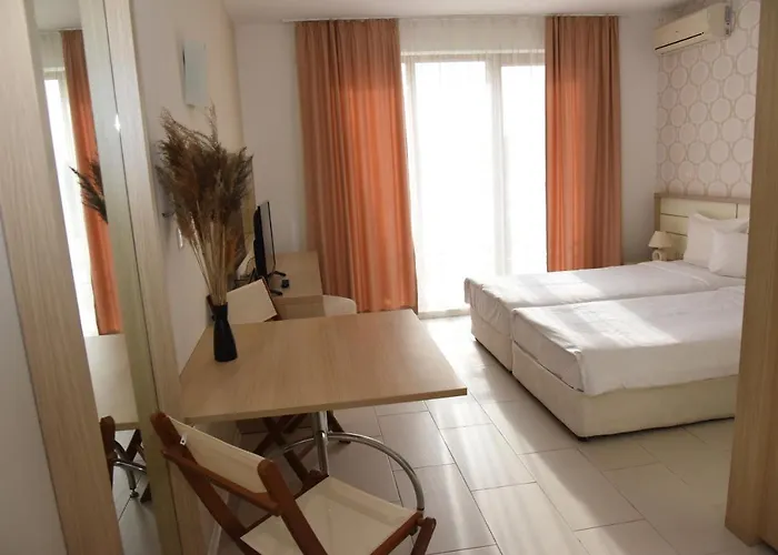 Paradise Garden Hotel *