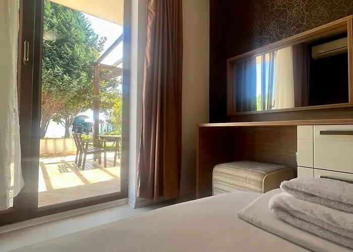 Paradise Garden Černomorec