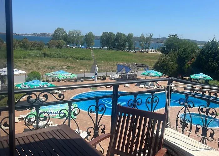 Paradise Garden Hotel *